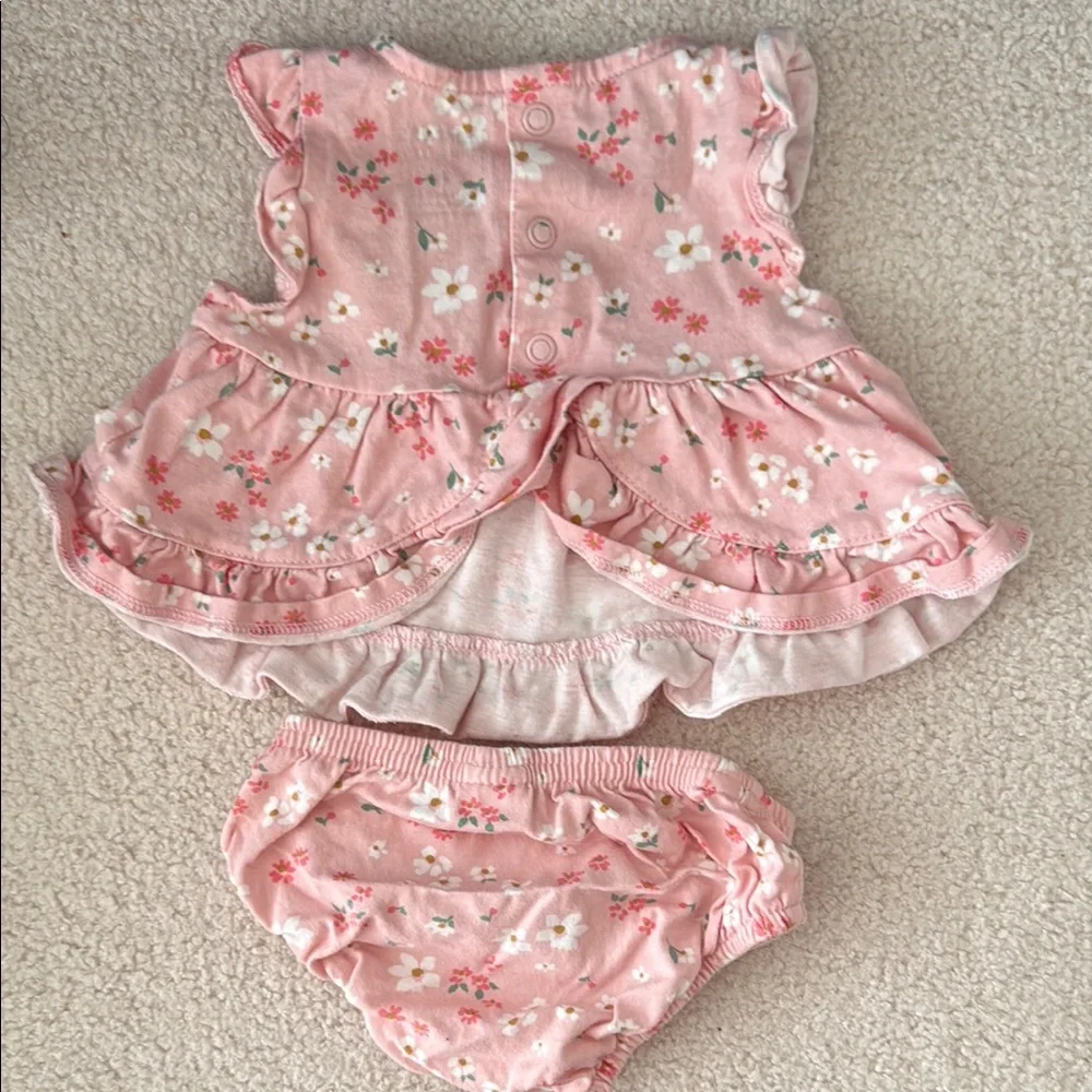 Carter's Pink Floral matching Set - 3 months - Picture 2 of 5